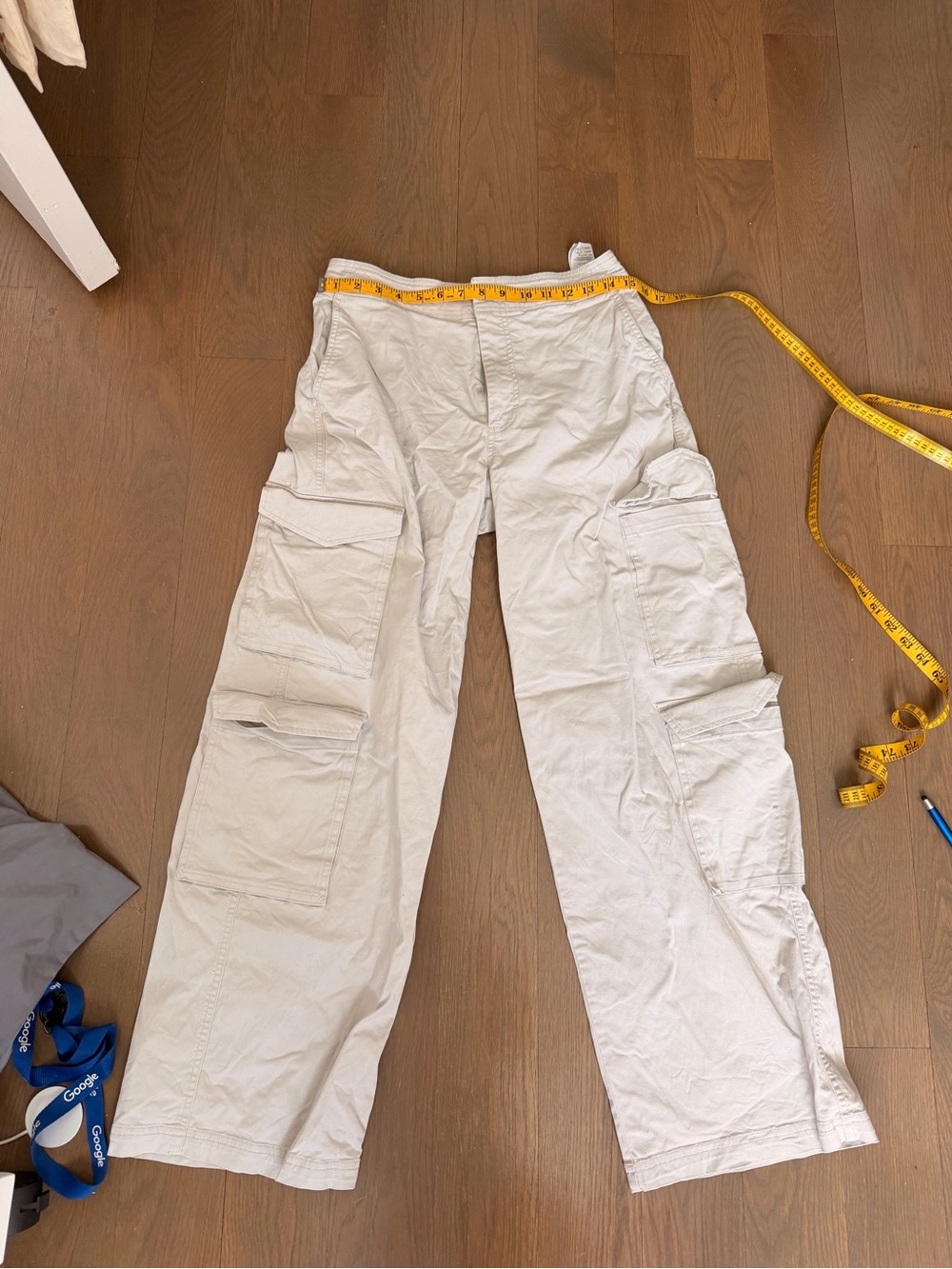 Abercrombie Cream Cargo Pants
